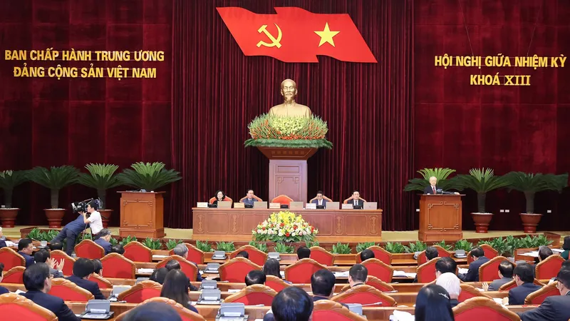 Tổng Bí thư Nguyễn Phú Trọng phát biểu khai mạc Hội nghị Trung ương giữa nhiệm kỳ khóa XIII, sáng 15-5. Ảnh: VIẾT CHUNG