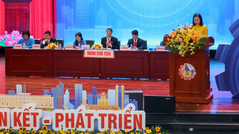 Đại hội Công đoàn Viên chức TPHCM lần thứ IV, nhiệm kỳ 2023-2028. Ảnh: THẢO LÊ 