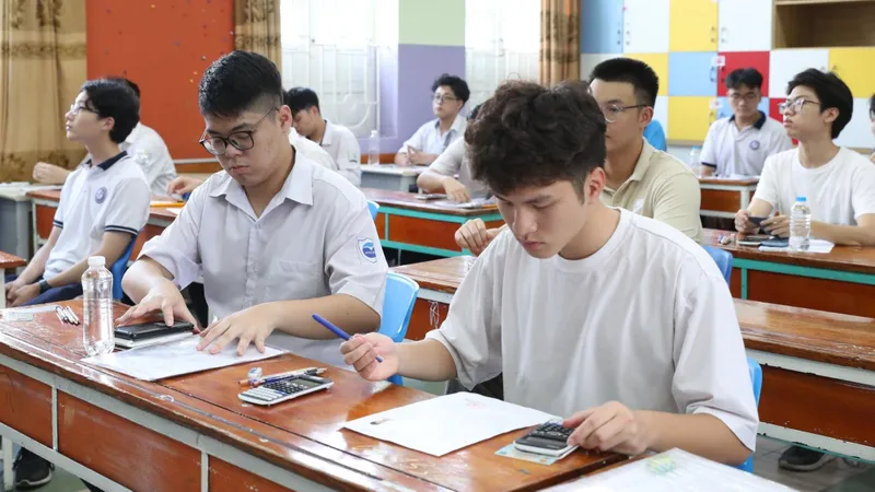 Thí sinh dự thi tốt nghiệp THPT năm 2023. Ảnh: QUANG PHÚC