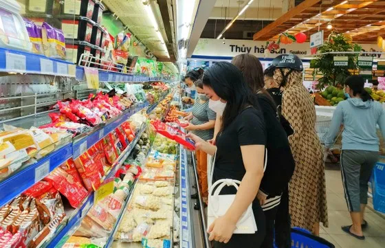 Đẩy mạnh khuyến mãi, kích cầu mua sắm cuối năm