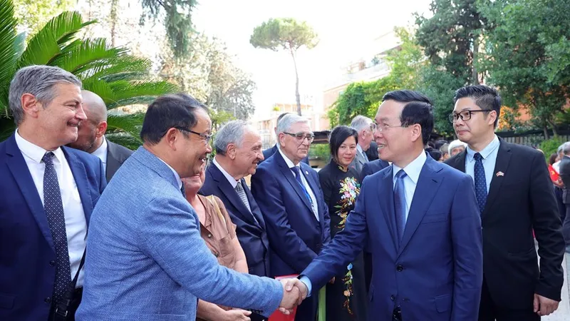 Chủ tịch nước Võ Văn Thưởng gặp mặt kiều bào và những người bạn Italy thân thiết với Việt Nam