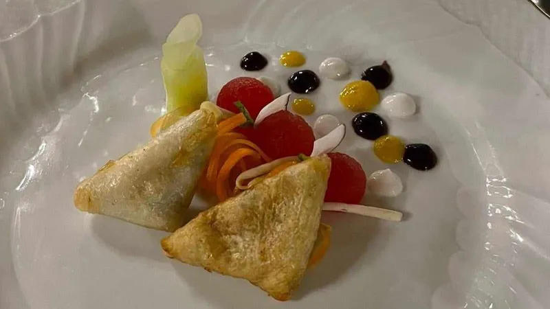 "Nem rán tháng 7" – Ravioli Bánh Tráng