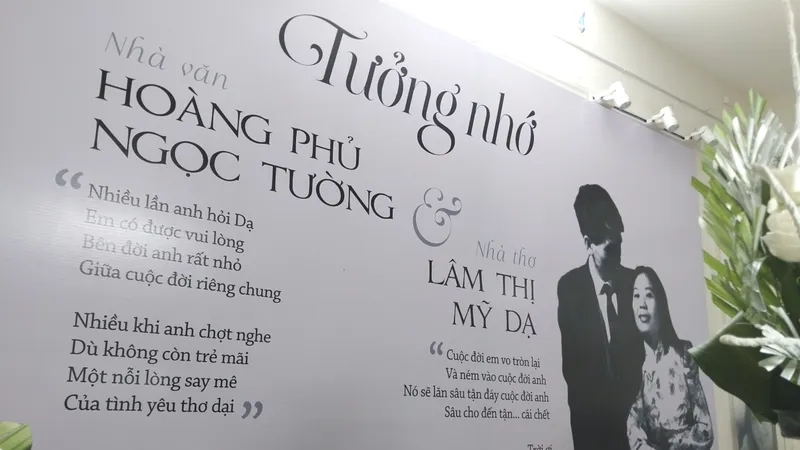 Tưởng nhớ nhà văn Hoàng Phủ Ngọc Tường và nhà thơ Lâm Thị Mỹ Dạ tại Huế