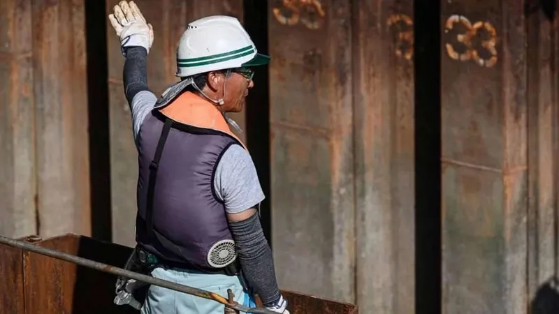 Áo bảo hộ lao động với công nghệ chống nóng
