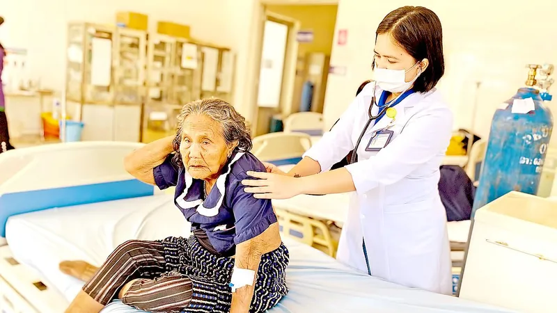 Gỡ khó cho y tế vùng Tây Nguyên - Bài 1: Yếu và thiếu… đủ thứ