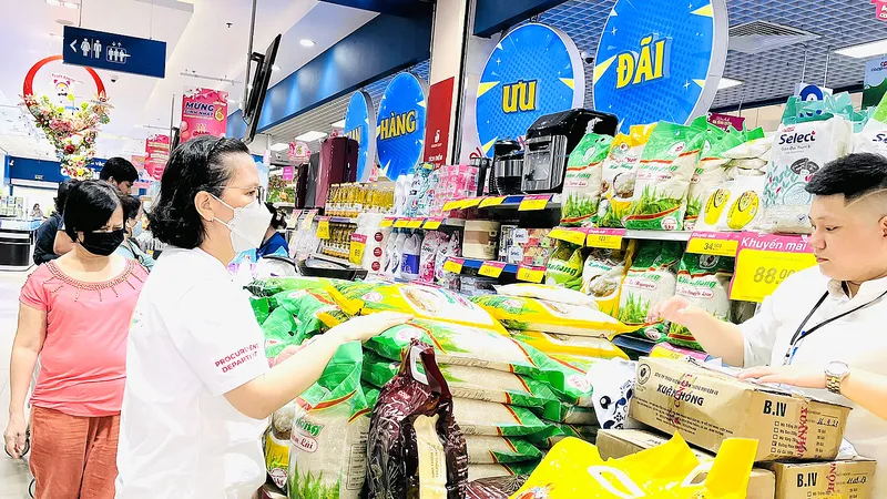 Các doanh nghiệp bán lẻ đã có kế hoạch chuẩn bị hàng hóa cho mùa mua sắm cuối năm