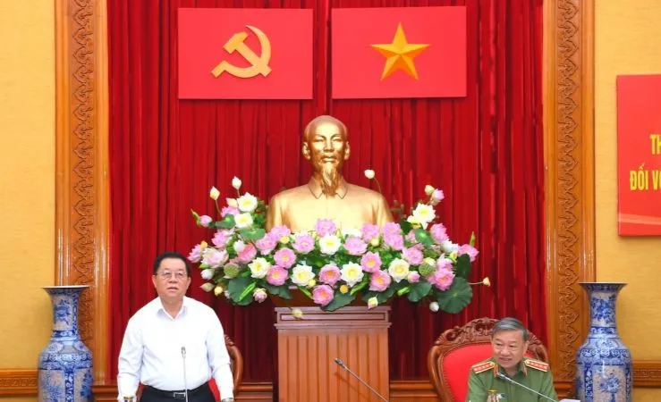 Trưởng Ban Tuyên giáo Trung ương Nguyễn Trọng Nghĩa phát biểu tại buổi làm việc. Ảnh: cand.com.vn