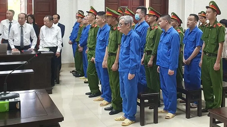 Bị cáo Nguyễn Thị Thanh Nhàn lãnh án 10 năm tù trong vụ án Bệnh viện Sản-Nhi tỉnh Quảng Ninh