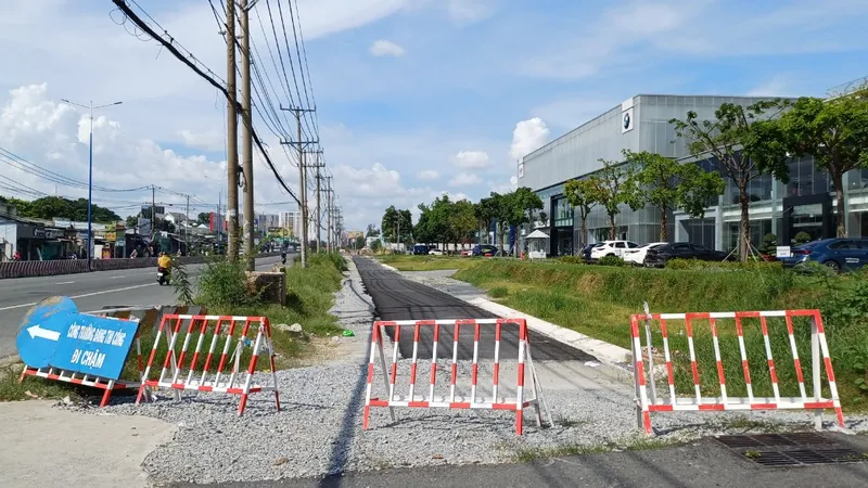 Dự án nâng cấp, mở rộng Quốc lộ 13 đang vướng hạ tầng lưới điện
