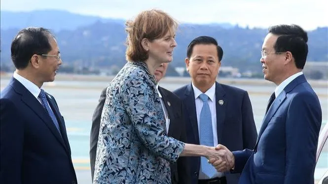 Chủ tịch nước đến Hoa Kỳ, bắt đầu chương trình tham dự Tuần lễ Cấp cao APEC 