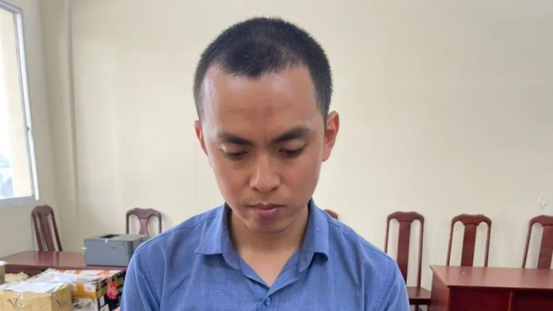 Mẫn tại cơ quan công an.