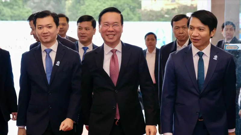 Chủ tịch nước Võ Văn Thưởng đến tham dự phiên khai mạc trọng thể Đại hội đại biểu toàn quốc Hội Sinh viên Việt Nam lần thứ XI. Ảnh: VIẾT CHUNG