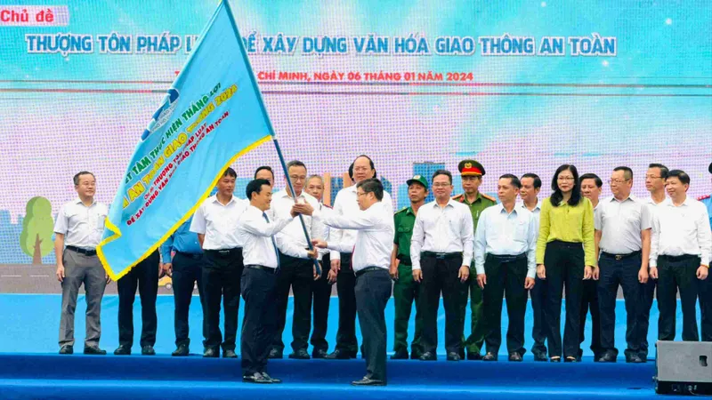 Phát động năm an toàn giao thông 2024 với chủ đề “Thượng tôn pháp luật để xây dựng văn hóa giao thông an toàn”