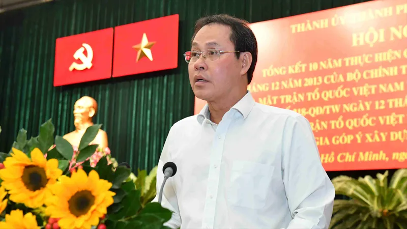 Giám sát ngăn chặn nhũng nhiễu của cán bộ, công chức khi giải quyết việc của người dân