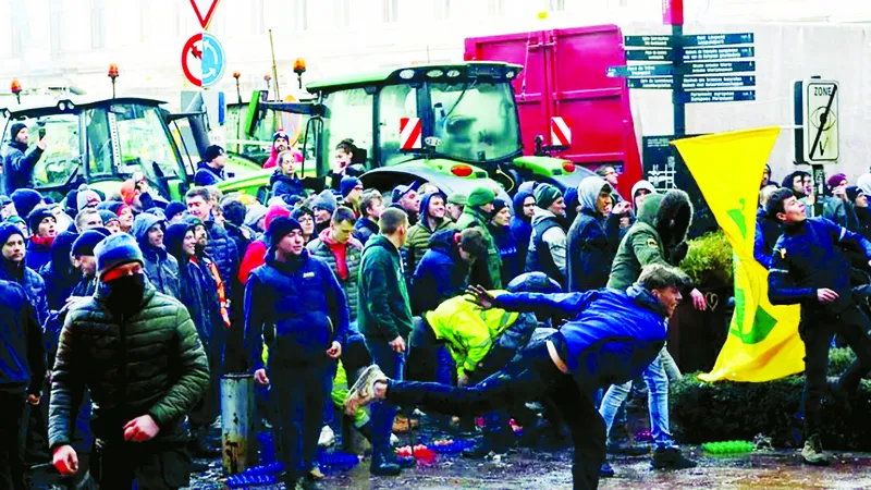 Nông dân kéo về thủ đô Brussels. Ảnh: REUTERS