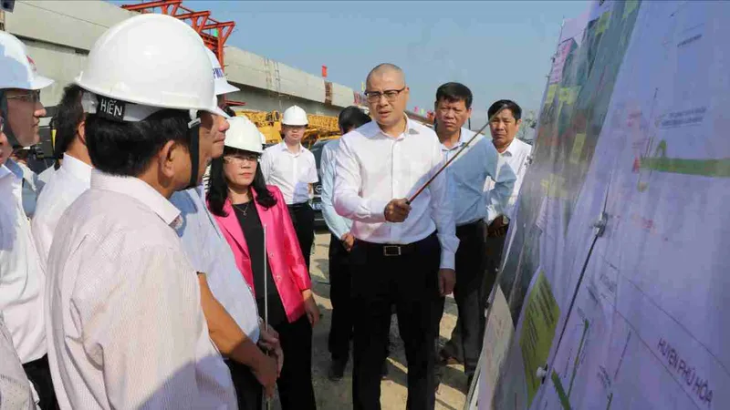 Bí thư Tỉnh ủy Phú Yên yêu cầu gỡ khó, đẩy nhanh dự án cao tốc Bắc - Nam