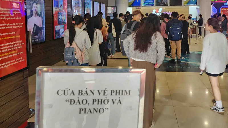"Đào, phở, và piano" mở chiếu tại nhiều tỉnh, thành phố