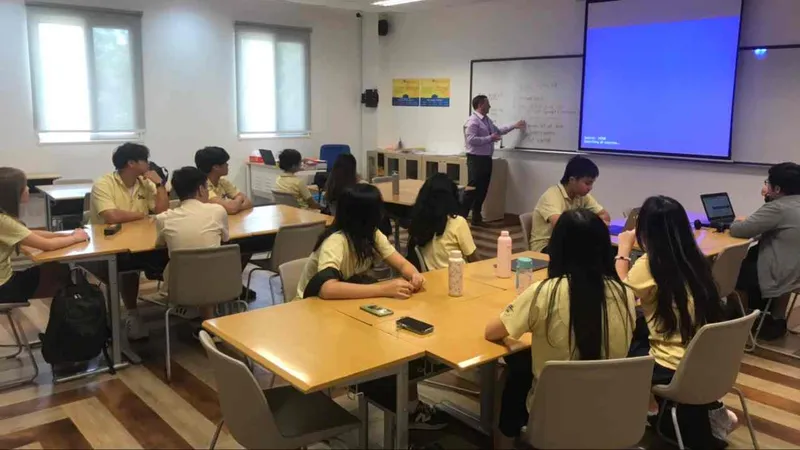 Trường THPT Quốc tế Mỹ tổ chức học tập trở lại ở tất cả khối lớp