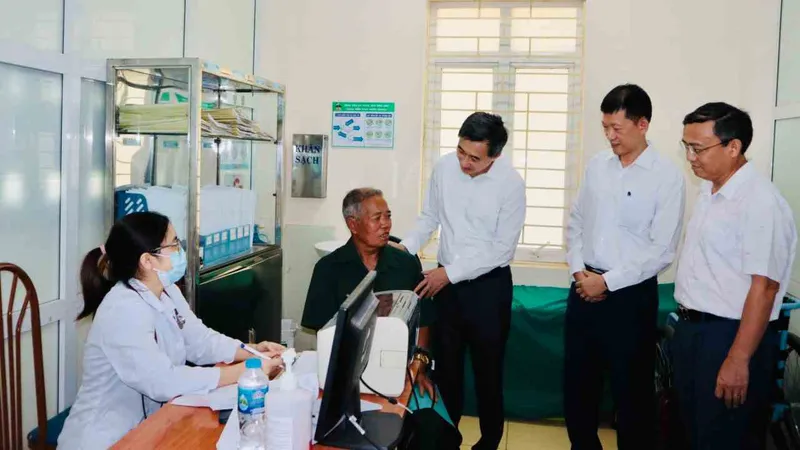 6 bệnh viện Trung ương khám chữa bệnh miễn phí, chuyển giao kỹ thuật cao cho tỉnh Điện Biên