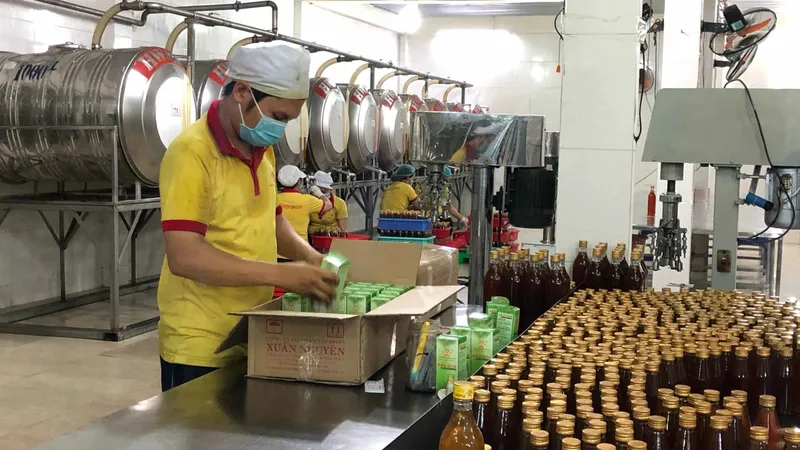 Sản phẩm mật ong của Công ty CP Tập đoàn Xuân Nguyên (TPHCM) được chứng nhận sản phẩm OCOP 