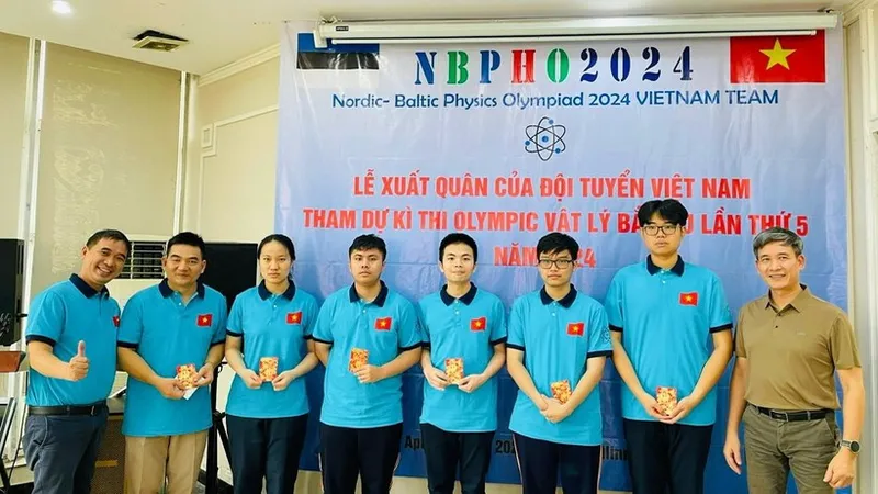 Các thành viên đội tuyển Việt Nam tham dự Olympic Vật lý Bắc Âu-Baltic năm 2024