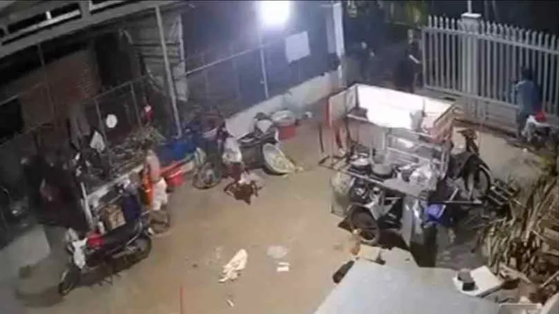 Đồng Nai: Hỗn chiến bằng dao tự chế, 2 người chết, 3 người bị thương