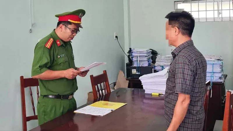 Thêm 1 đối tượng bị khởi tố hành vi “Đưa hối lộ” tại Quảng Ngãi