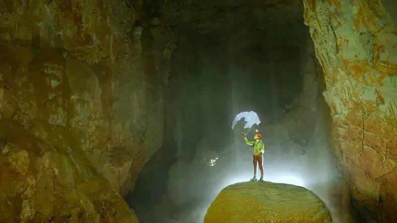 Một xã sở hữu hàng trăm hang động lớn nhỏ