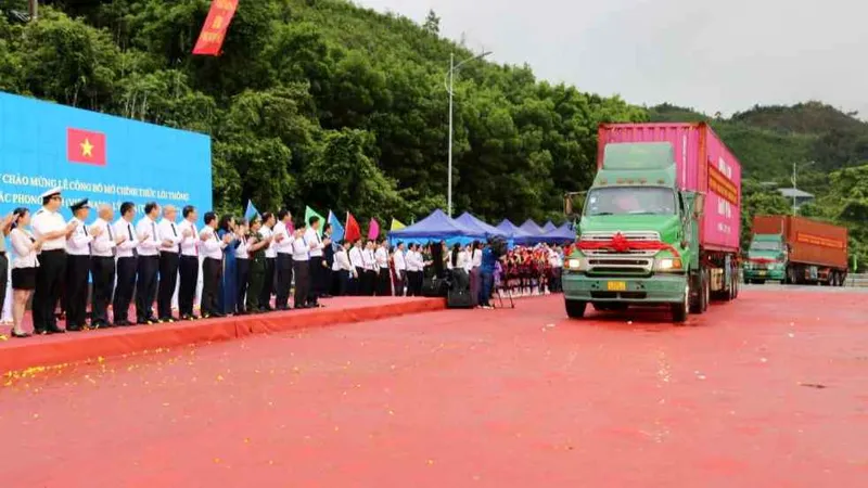 Chính thức mở cặp cửa khẩu song phương Hoành Mô (Việt Nam) - Động Trung (Trung Quốc)