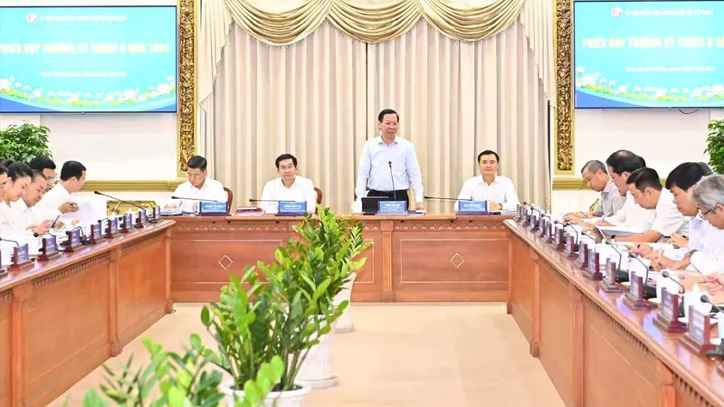 Bàn giải pháp đột phá bồi bổ "sức khỏe" nền kinh tế TPHCM