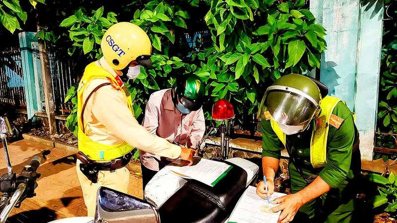 Giám đốc Công an TPHCM kêu gọi người dân gửi hình ảnh phản ánh người vi phạm giao thông