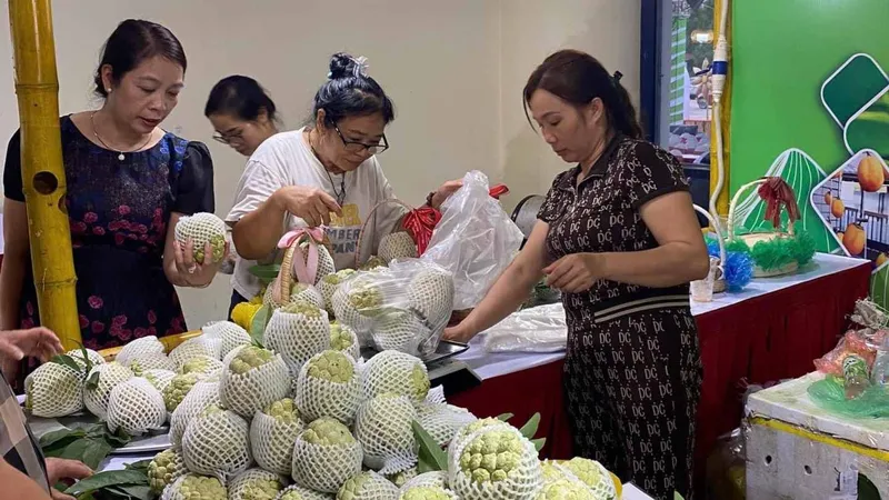 Khai mạc phiên chợ đặc sản các vùng, miền