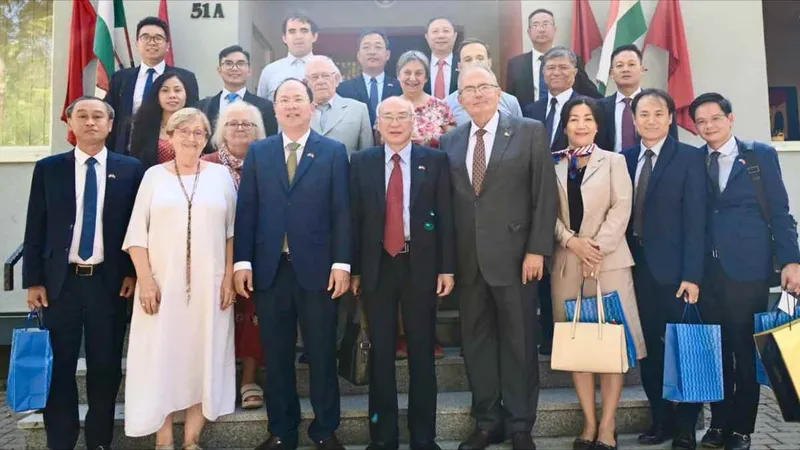 Đảng bộ TPHCM và Đảng Công nhân Hungary hợp tác nghiên cứu thúc đẩy phát triển kinh tế - xã hội