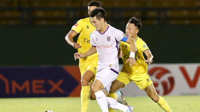 V-League - bệ phóng cho cầu thủ trẻ