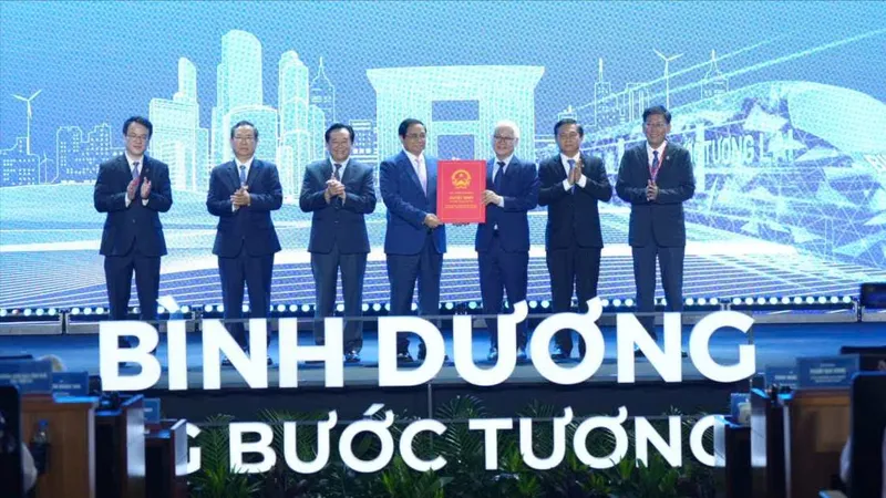 Thủ tướng Phạm Minh Chính dự hội nghị công bố quy hoạch tỉnh Bình Dương
