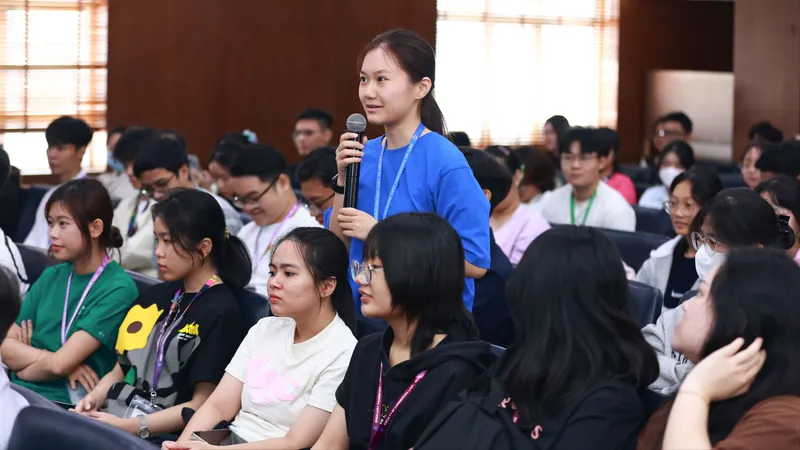 Nâng cao kiến thức phòng chống tội phạm mạng cho sinh viên