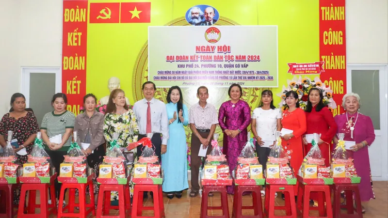 Chung tay xây dựng khu phố đoàn kết, vững mạnh