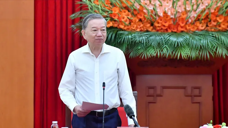 Quyết tâm tinh gọn bộ máy, tiếp tục đổi mới mạnh mẽ phương thức lãnh đạo, cầm quyền của Đảng