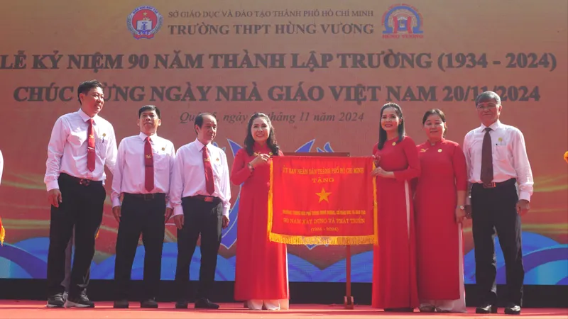 Kỷ niệm 90 năm thành lập ngôi trường mang tên Quốc tổ Hùng Vương