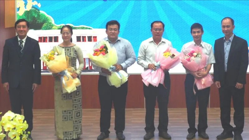 Vinh danh các ứng viên đạt chuẩn chức danh Giáo sư, Phó Giáo sư năm 2024