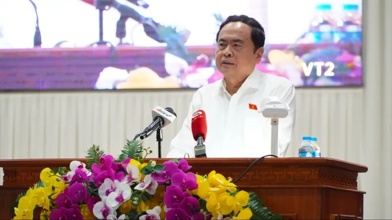 Chủ tịch Quốc hội Trần Thanh Mẫn tiếp xúc với cử tri tỉnh Hậu Giang