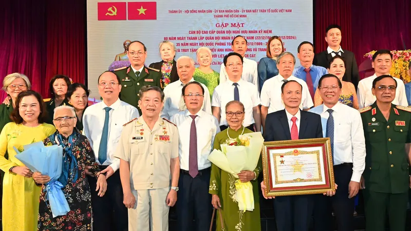 Cán bộ cao cấp quân đội nghỉ hưu đóng góp kinh nghiệm quý báu vào sự phát triển TPHCM