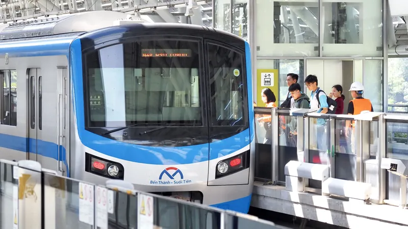 Hôm nay, tuyến metro số 1 chính thức vận hành