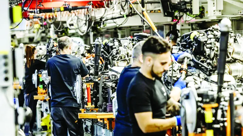 Theo S&P Global Ratings, kinh tế Khu vực đồng eur dự kiến ​​tăng trưởng 1,2% trong năm 2025. Ảnh: BLOOMBERG 