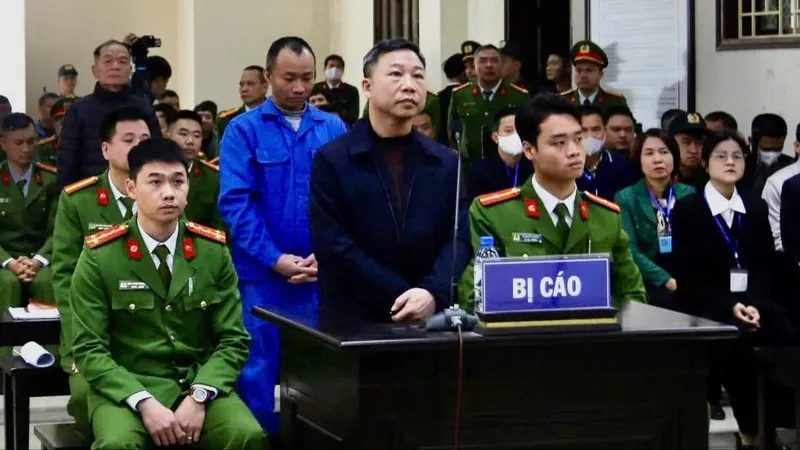 Bị cáo Lưu Bình Nhưỡng: "Nhận biếu 300.000 USD là sai lầm của đời tôi"