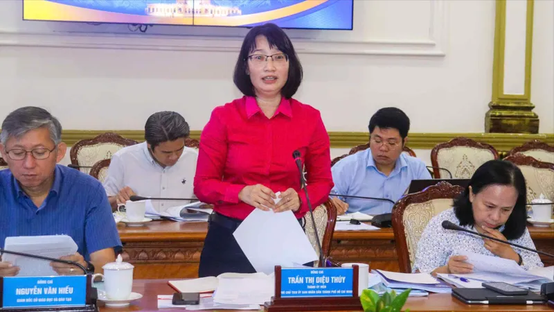 Phó Chủ tịch UBND TPHCM Trần Thị Diệu Thúy làm việc với 4 quận về kế hoạch năm 2025