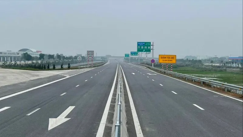 Ưu tiên đầu tư 29 dự án đường bộ quan trọng quốc gia trước năm 2030
