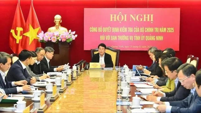 Chủ tịch nước công bố quyết định kiểm tra của Bộ Chính trị với Tỉnh ủy tỉnh Quảng Ninh và Hưng Yên