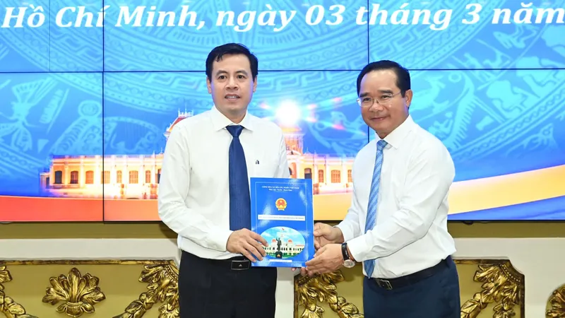 Chủ tịch UBND TPHCM Nguyễn Văn Được trao quyết định điều động, bổ nhiệm nhiều cán bộ