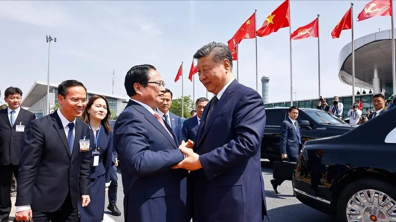 Thủ tướng Phạm Minh Chính ra sân bay tiễn Tổng Bí thư, Chủ tịch nước Trung Quốc Tập Cận Bình